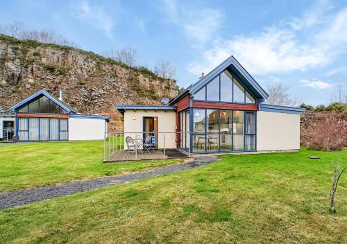 Bamburgh House | Rosebay