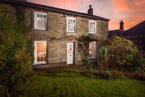 St. Agnes House | Roseneath