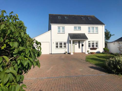 St. Agnes House | Rosenn Teyr