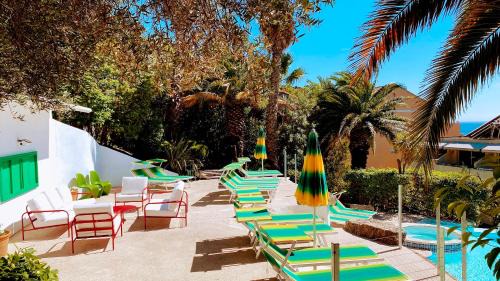 Cassis Hotel | Royal Cottage Pamela Hotel Cassis