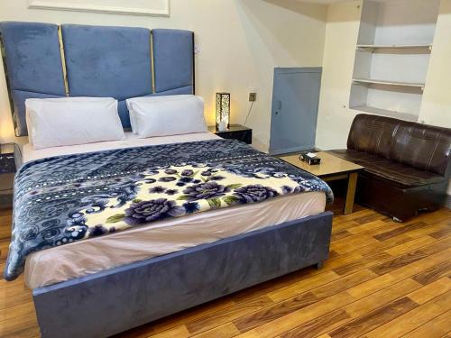Lahore House | Royal Enclave Hotel