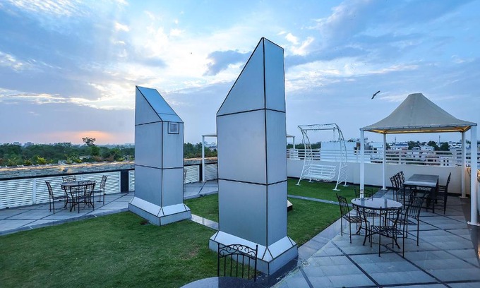 Bani Park Hotel | Royal GM Plaza