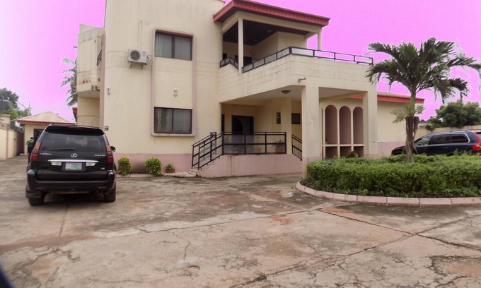 Abeokuta House | Royal Green Guest House