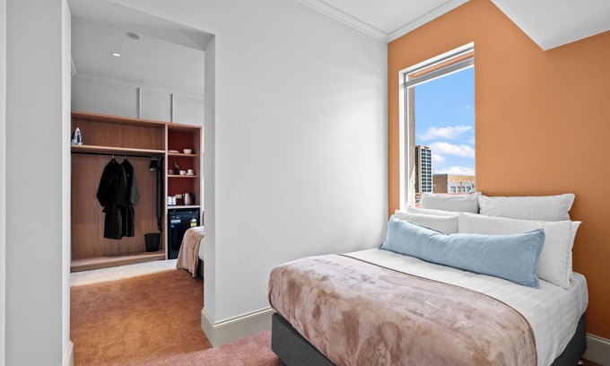 Tewantin Hotel | Royal Mail Hotel