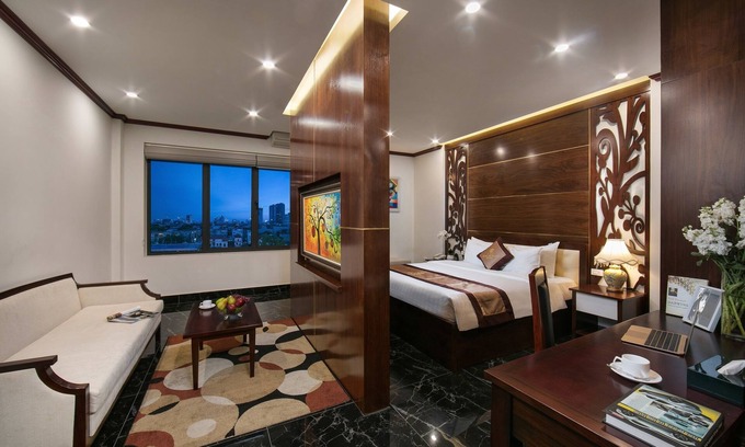 Quan Hoa Hotel | Royal St Hanoi Hotel