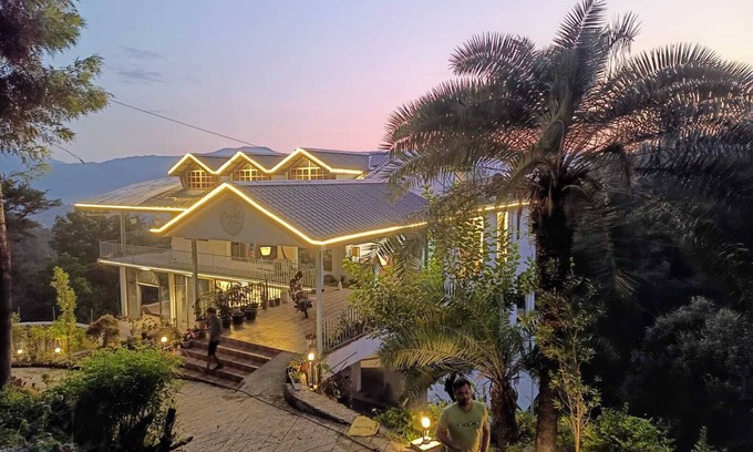 Gunehr Hotel | Royal Willow