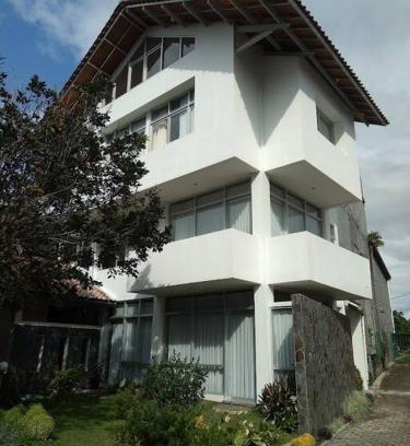 Setiabudi Apartment | Rumah cantik di komplek pesantren daarut tauhid