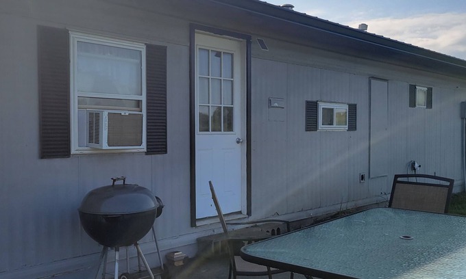 Maryville House | Rural area, 2 acre yard