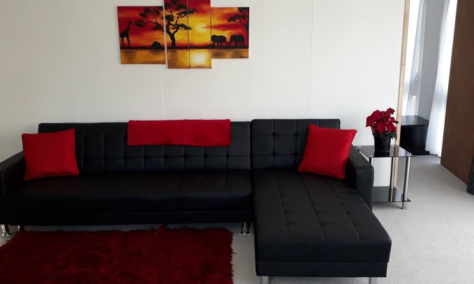 Awanui Cottage | Rural Cottage Minutes From Beaches, Lakes and Town