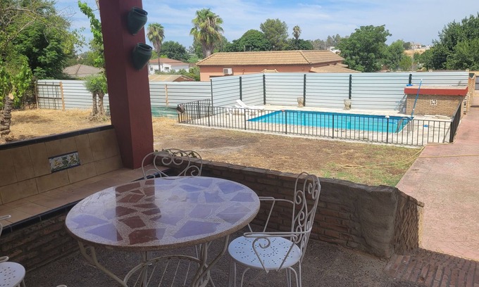 Carmona Cottage | Rural House 'Villa Manolita' with Private Pool, Wi-Fi and Air Conditioning