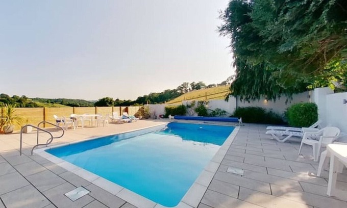 Littlehempston House | Rural renovated house with seasonal heated pool.