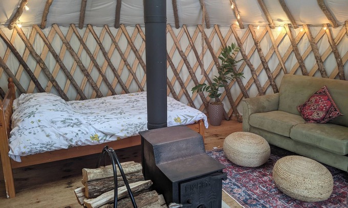 Dedham Apartment | Rustic and cozy yurt on a farm