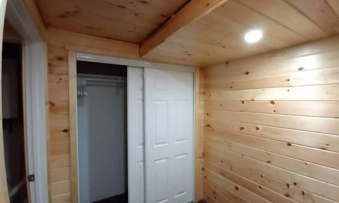 Watauga Apartment | Rustic Basement Cottage on the Watauga River