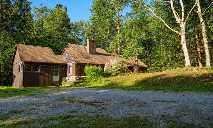 Stratton Mountain Cabin | Rustic Cabin on Private Pond in Stratton Vermont Close to Stratton Ski Area