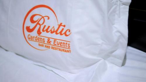Kampala Bed & Breakfast | Rustic Gardens Bed & Breakfast Kitunzi Lungujja