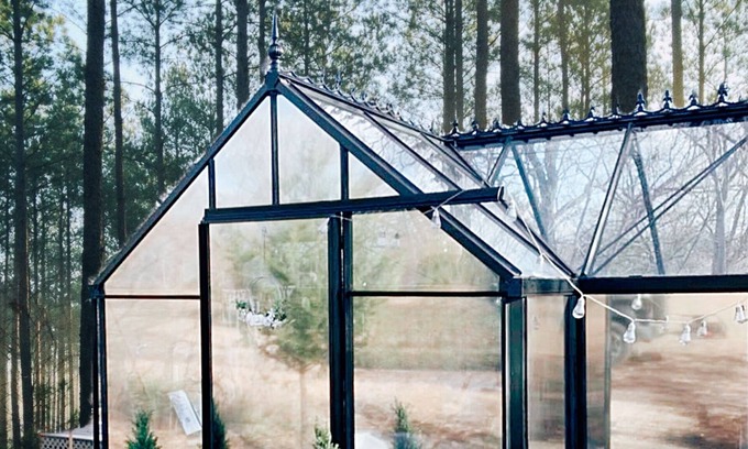 Lawrence Bed & Breakfast | Rustic Glamping Under the Stars