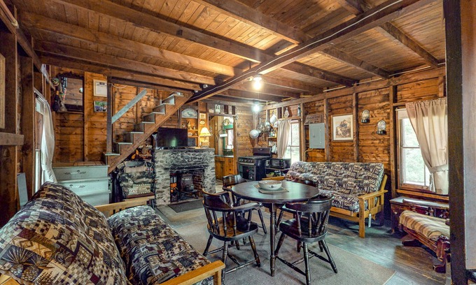 Vassalboro Cabin | Rustic, lakefront fishing cabin on Webber Pond with sunset views - 2 dogs OK