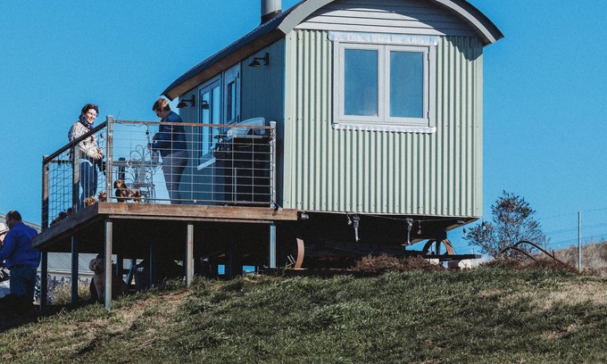 Georges Plains Cabin | Rustic Range Retreat @ Charlotte's Hut nStay, Relax, Unwind & Reconnect