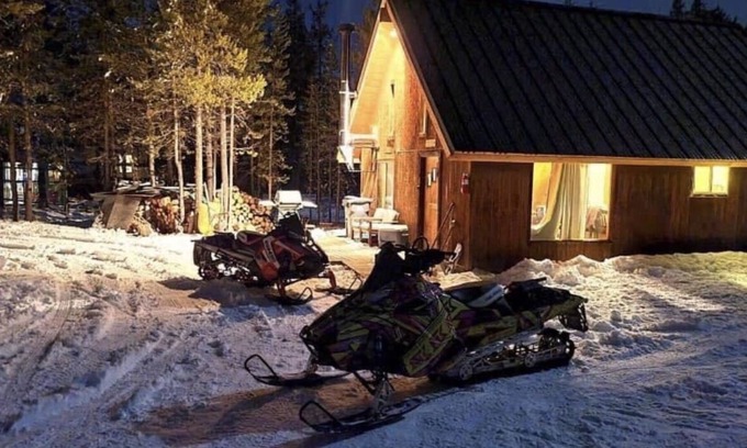 Gilchrist Cabin | Rustic Remote Adventure Cabin