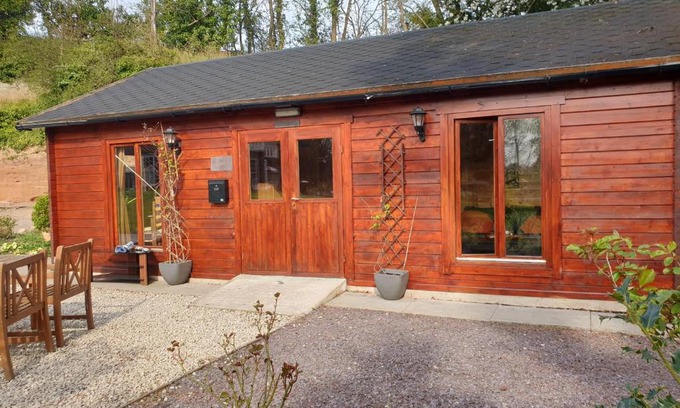 Retford House | Rustic Retreat in Retford
