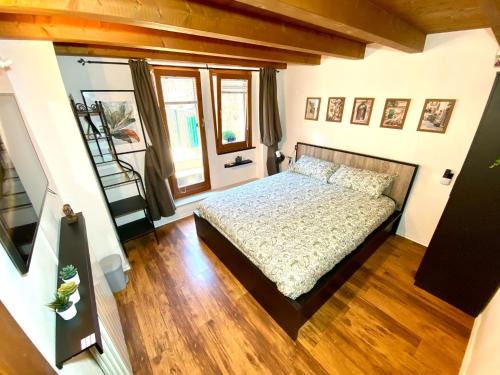 Muggia Bed & Breakfast | Rustic Retreat Rooms