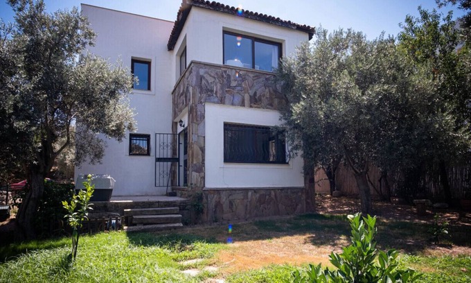 Torba Villa | Rustic Vcation Flat 3 min to Bodrum Public Beach