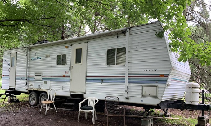 Onamia House | RV slide out wooded country setting