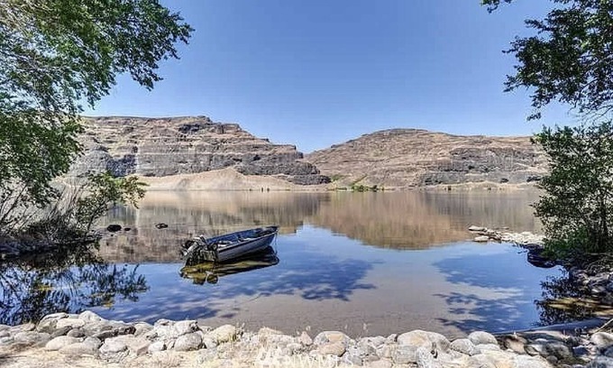 Sunland Estates RV Rental | RV space on the River Unit B -minutes from Gorge concerts