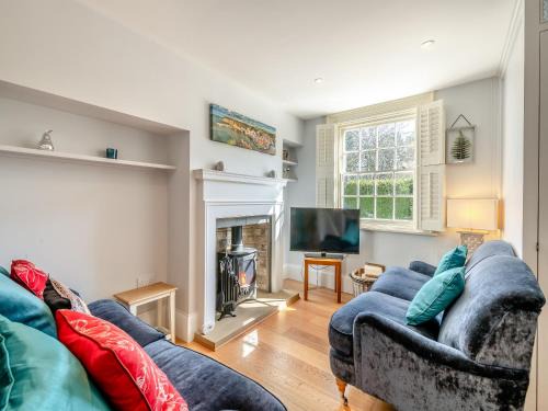 Thornton Dale House | Ryburn House - Uk43518
