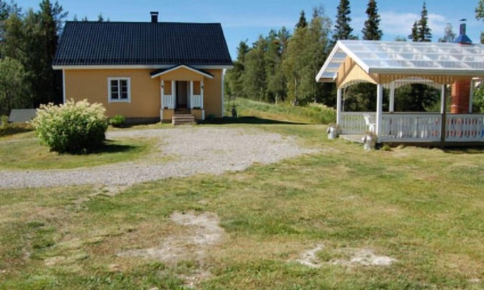 Kivipera House | Sänkelä by Interhome