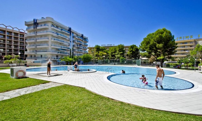 Salou City Centre Apartment | S442-UHC UHC LARIMAR FAMILY COMPLEX