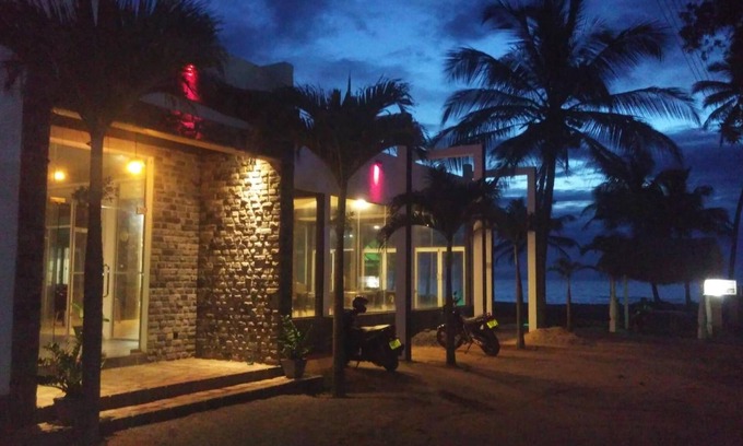 Marawila Hotel | Saara Beach Hotel
