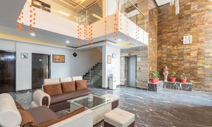 Sushant Lok Hotel | Saavi Hotel Huda City Centre