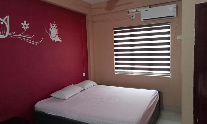 Perintalmanna Cabin | SAFA RESIDENCY