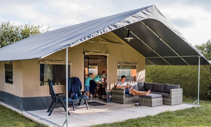 Municipality of Gulpen-Wittem House | Safari tent with its own sanitary facilities