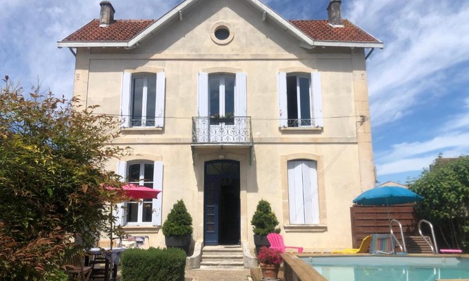 Pons Bed & Breakfast | Saint James House