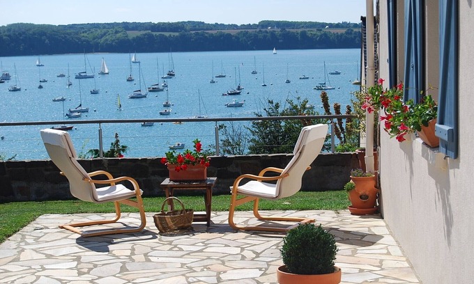 Saint-Suliac House | Saint-Malo, Brittany, France the marine villa in Saint-Suliac