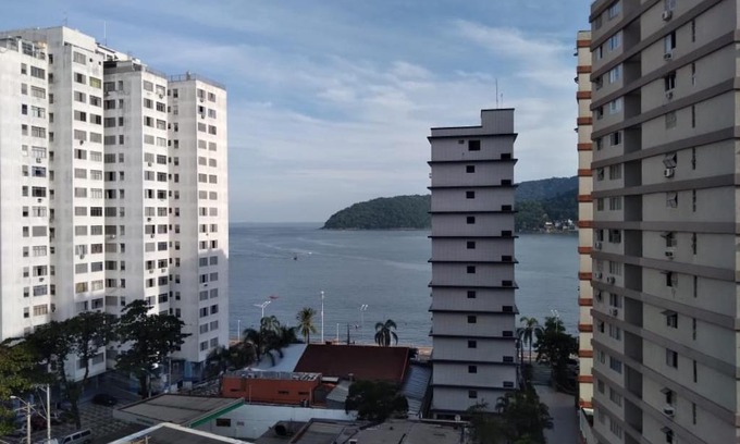 Sao Vicente Apartment | Sala living vista mar Wi-fi e smart tv