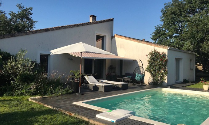 Saint-Aubin-de-Medoc House | SALE : New home very quiet for 8 pers.