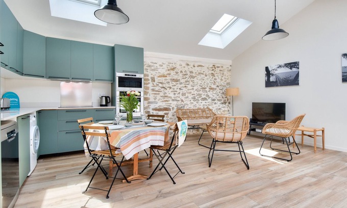Noirmoutier-en-l'Ile Ski Chalet | Salt marshes and beaches - 2 adults - 2 children