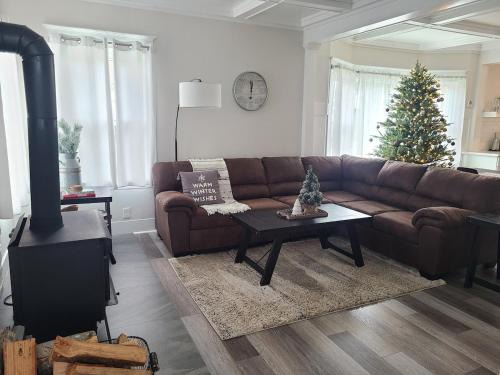 Tillamook House | Saltline Retreat