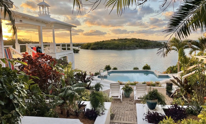 Hope Town Villa | Saltwater Sanctuary-Secret garden in a tropical paradise