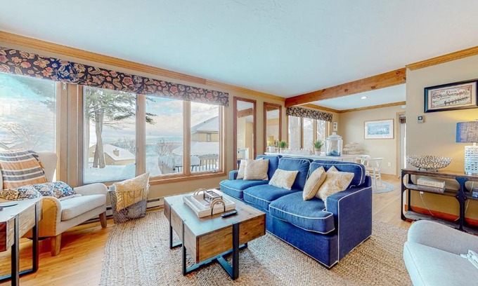 Gilford House | Samoset Condo on Lake Winnipesaukee