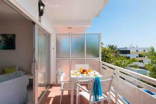 San Agustin Apartment | San Agustin Apartment with balcony close to the beach