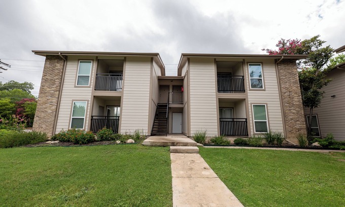 Uptown Apartment | San Antonio Charming Cozy&Quiet 1BRM Downtown/Riverwalk/Pearl/Zoo