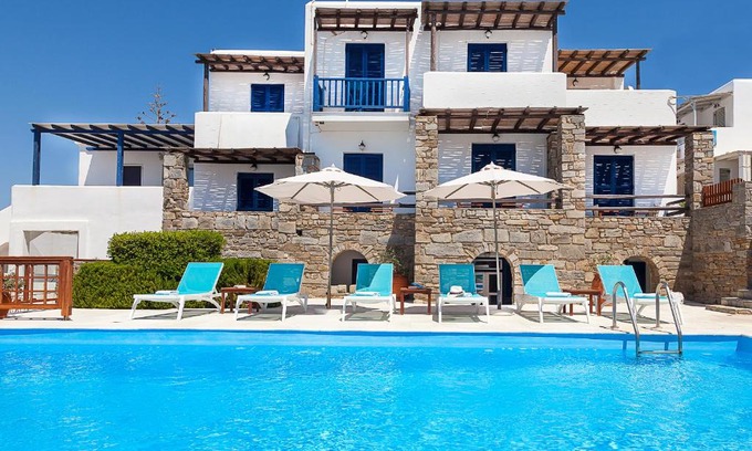 Piso Livadi Hotel | San Antonio Summer House