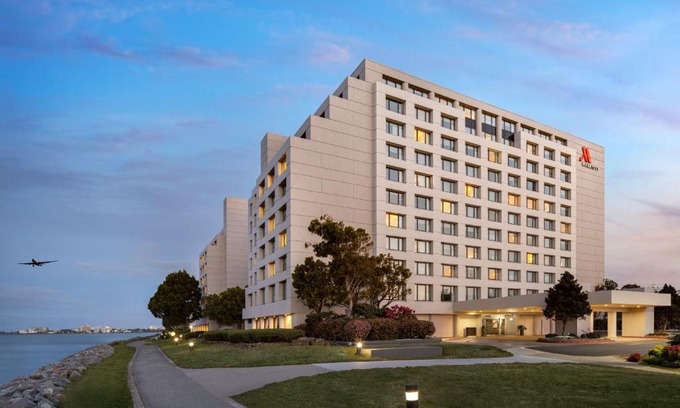 Burlingame Hotel | San Francisco Airport Marriott Waterfront