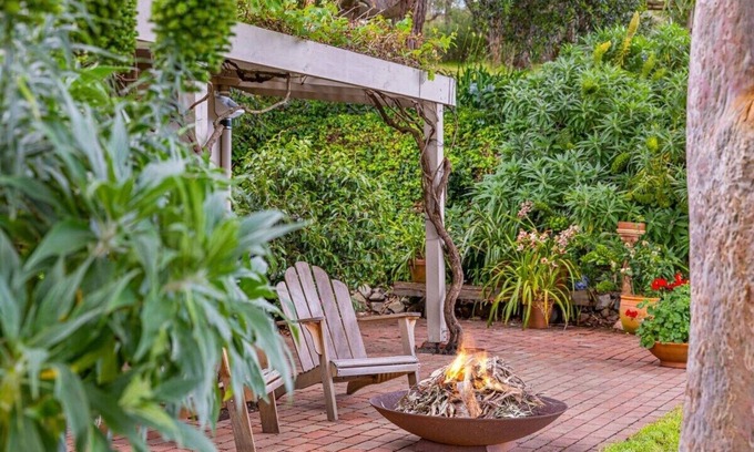 Dromana House | San Mateo | 11 Acre Oceanview Estate