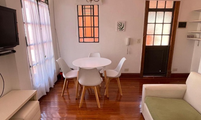 Constitucion Apartment | San Telmo 1 bdr apartment 4 pax