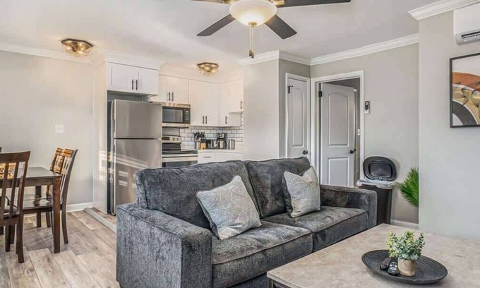 Norfolk Apartment | Sand Dune Suite Seven
